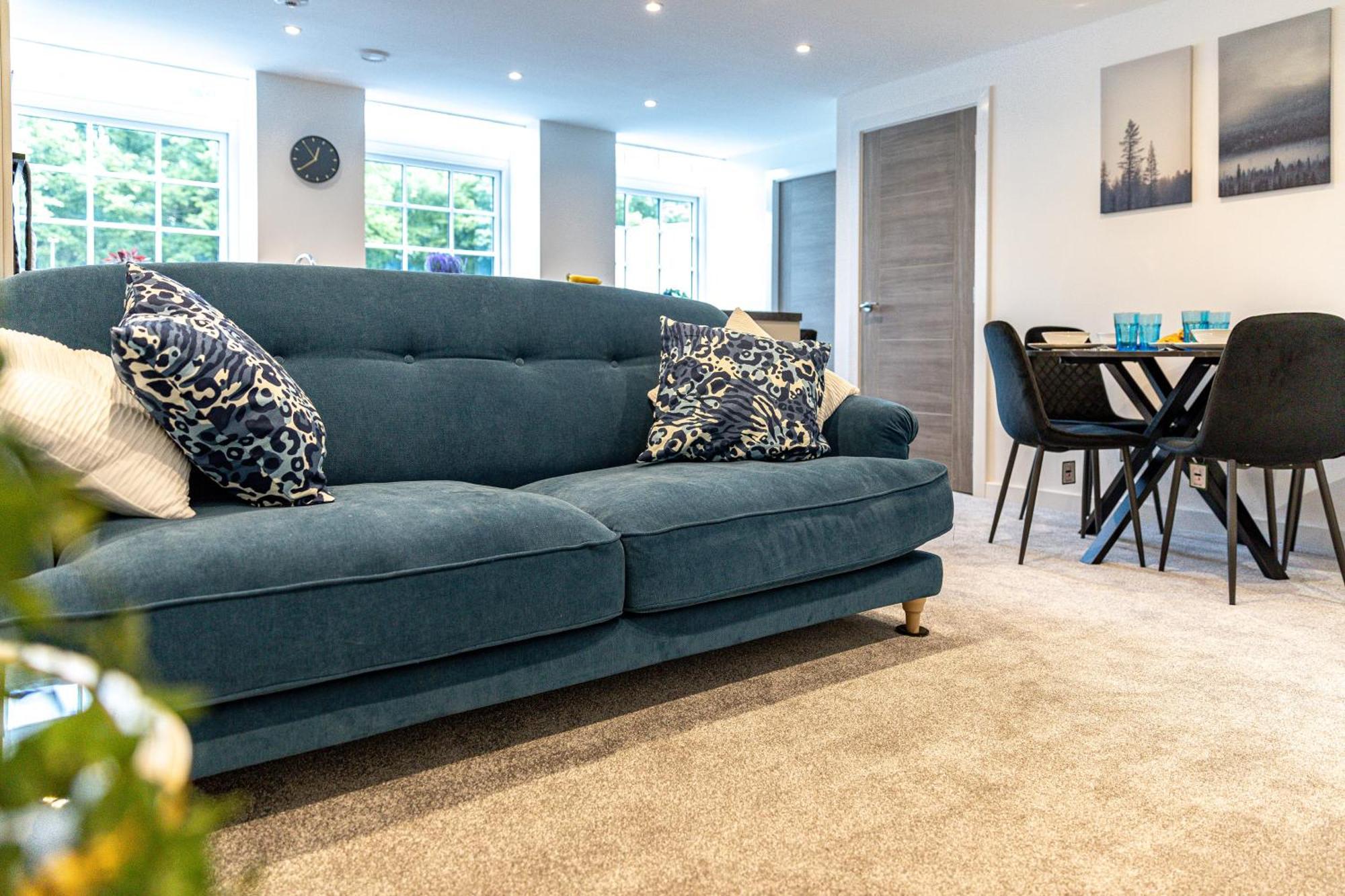Apartamento Stylish & Contemporary 2-Bed Townhouse - Parking - Wi-Fi - Netflix Worksop Exterior foto