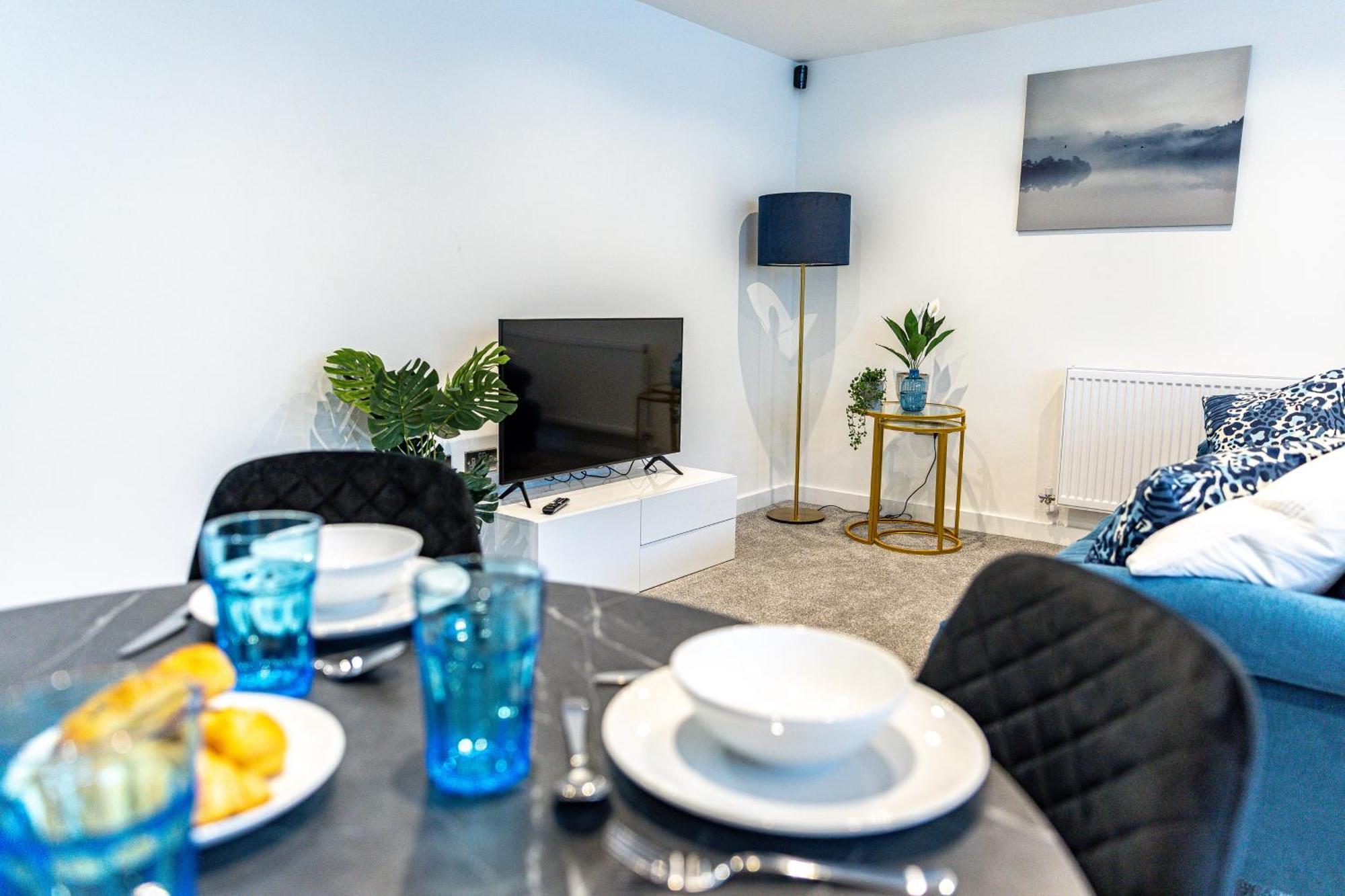 Apartamento Stylish & Contemporary 2-Bed Townhouse - Parking - Wi-Fi - Netflix Worksop Habitación foto