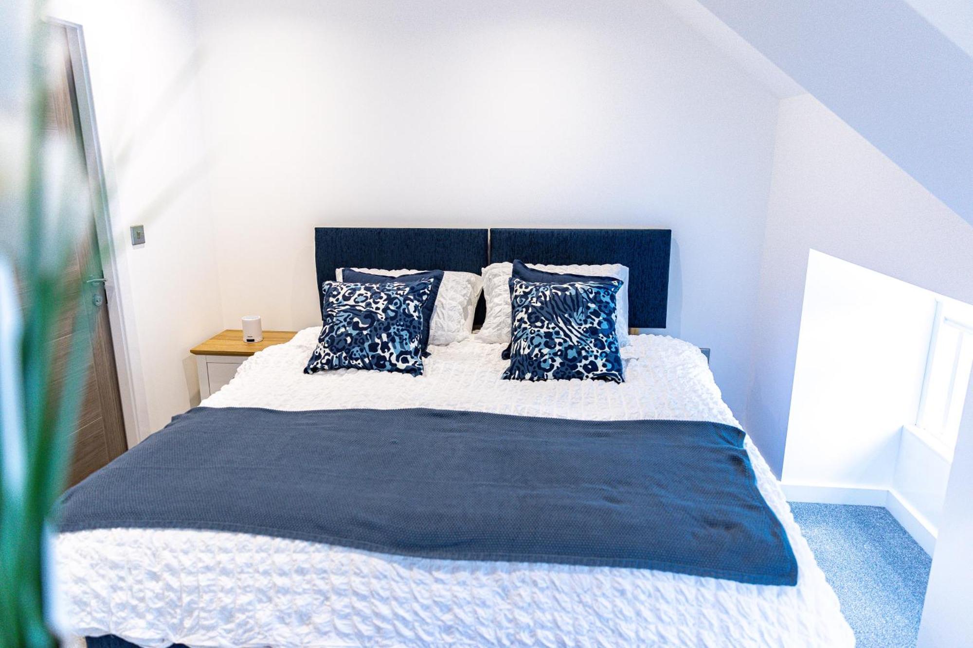 Apartamento Stylish & Contemporary 2-Bed Townhouse - Parking - Wi-Fi - Netflix Worksop Exterior foto