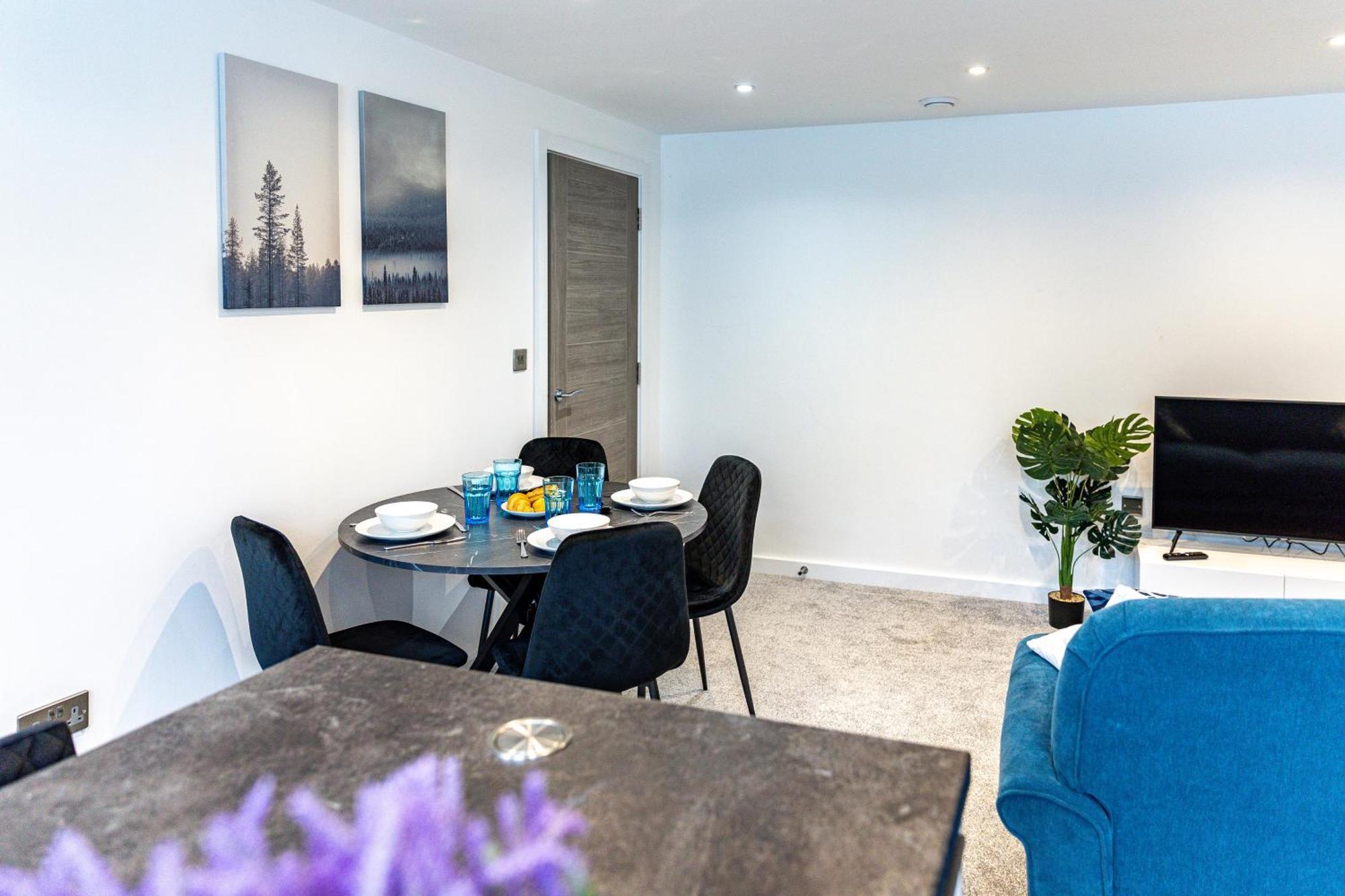 Apartamento Stylish & Contemporary 2-Bed Townhouse - Parking - Wi-Fi - Netflix Worksop Exterior foto