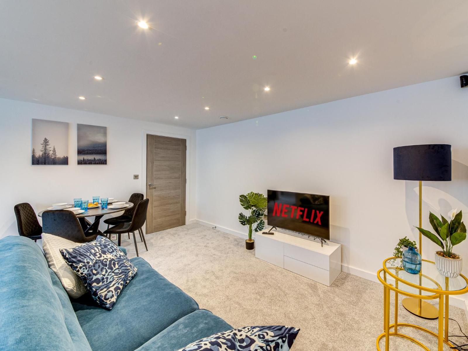 Apartamento Stylish & Contemporary 2-Bed Townhouse - Parking - Wi-Fi - Netflix Worksop Exterior foto